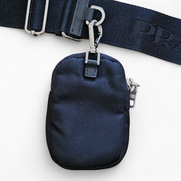 Prada Re-Edition 2005 Black bag strap with silver-tone hardware  with pouch - Picture 2 of 8